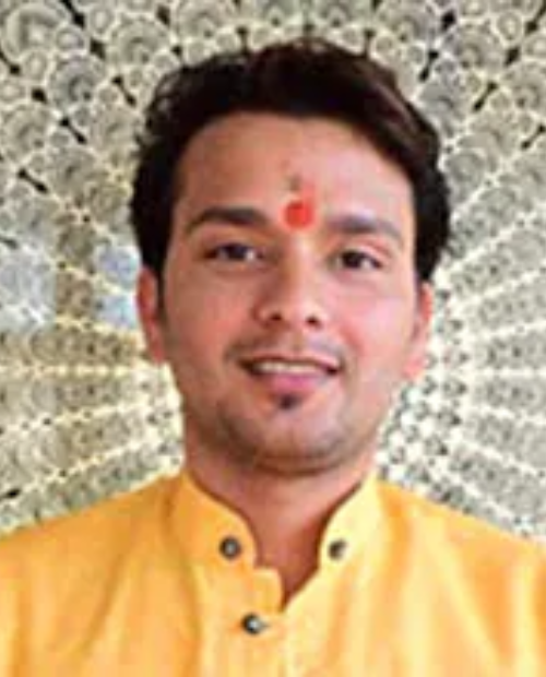 Anant Ji Teaching Anatomy and Ayurveda in Rishikesh